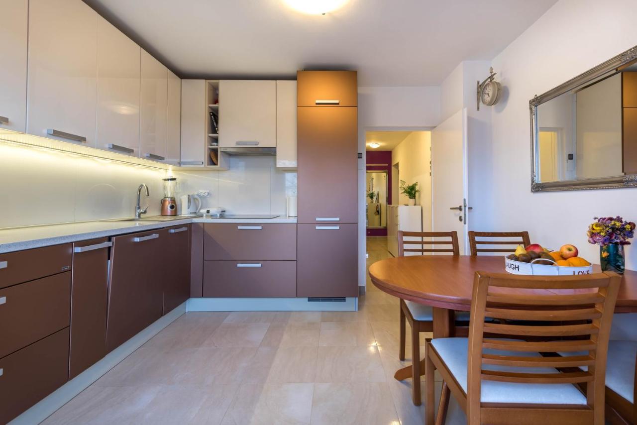 Apartment Jan 2+2 With Balcony プーラ エクステリア 写真